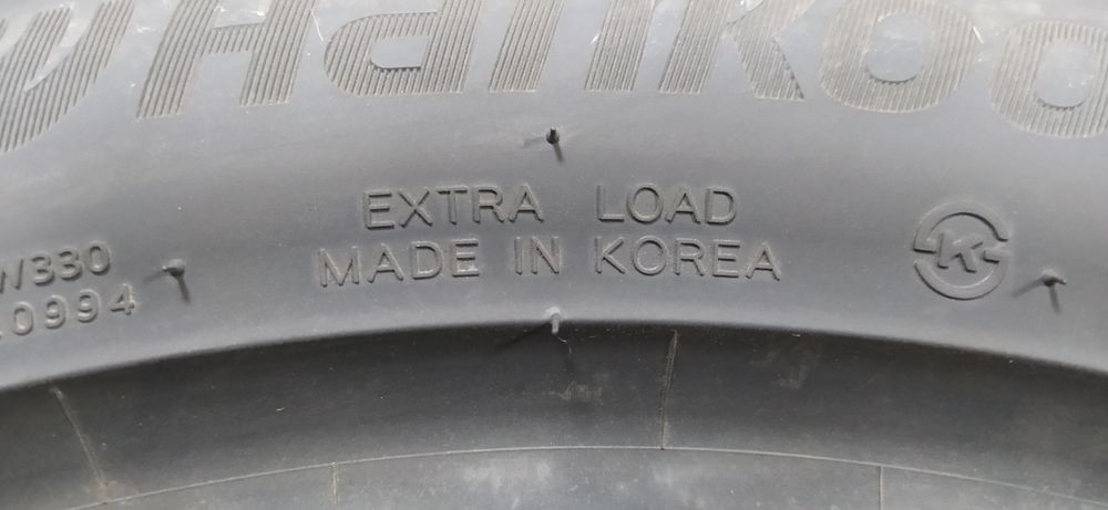 245/45R18 Hankook W330