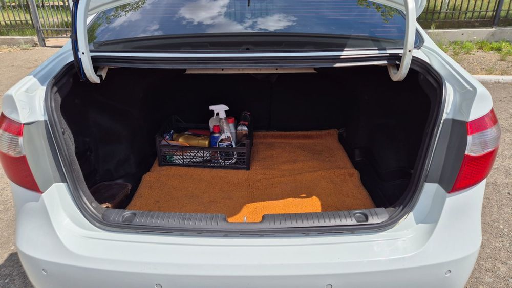 Продаю Kia Rio 2013