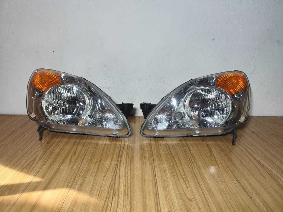 Фара передняя Хонда СР-В 2001 Honda CR-V 2003