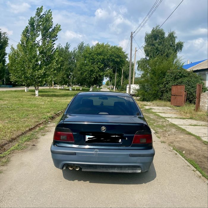 Продам BMW E39.