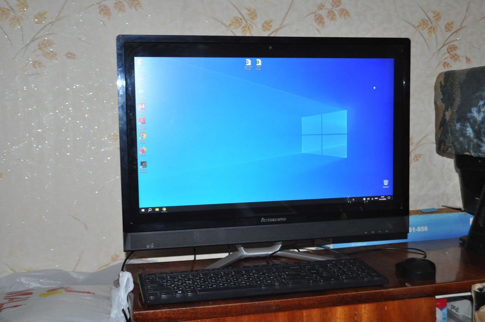 Моноблок Lenovo c560