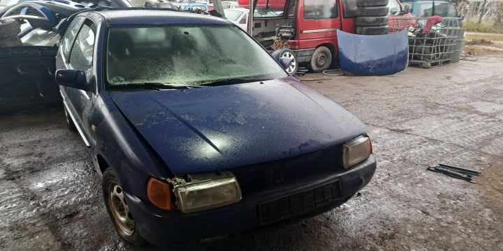 Galerie admisie 030 129 711 bf Volkswagen VW Polo a 3-a generatie 6N