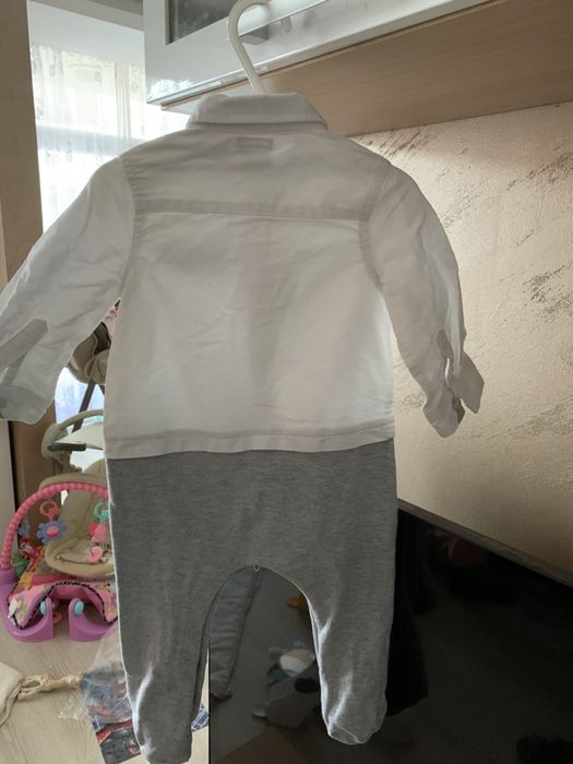 Официален ромпър/костюм за момче Mamas&Papas 6-9 месеца + подарък Zara