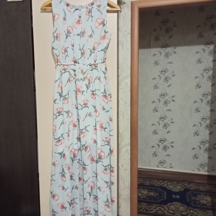 Продам платья за 5000