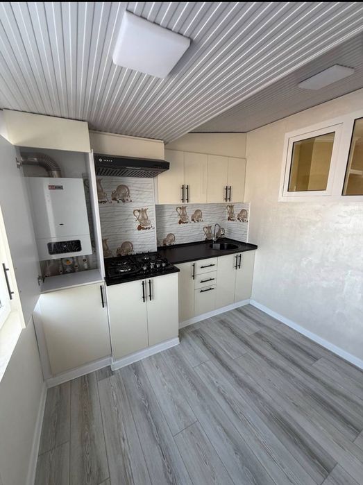 Kvartira sotiladi mansard