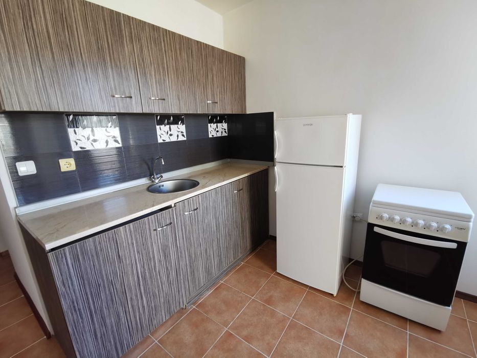 Дава се под наем Двустаен апартамент в Несебър - 55 кв.м за 318.75 € - Снимка #1