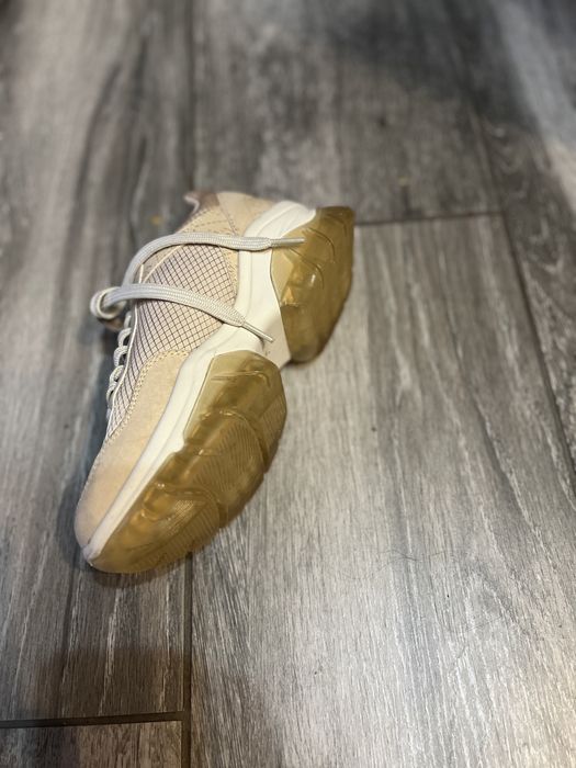 Adidasi originali guess