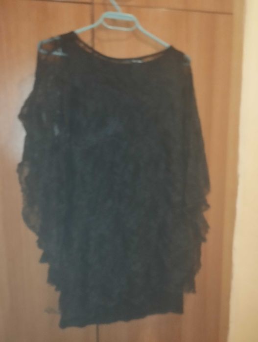 Черна дантелена блуза!