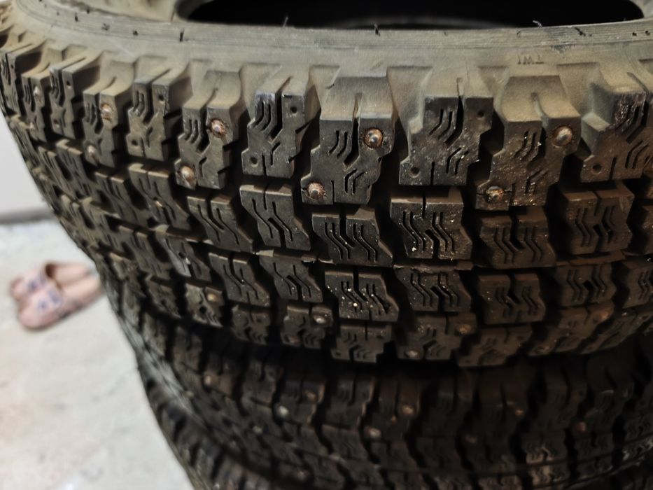 Зимние шины с шипами