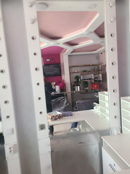 Тош ойна холат яхш тайор сочиб йегиб койлган лампочкаларям бор 185×85