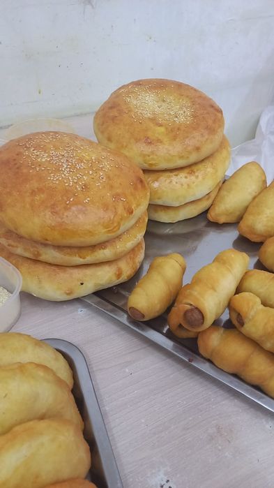 Пеку выпечку вкусную