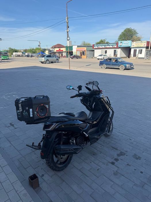 Продам мопед Н макс N max