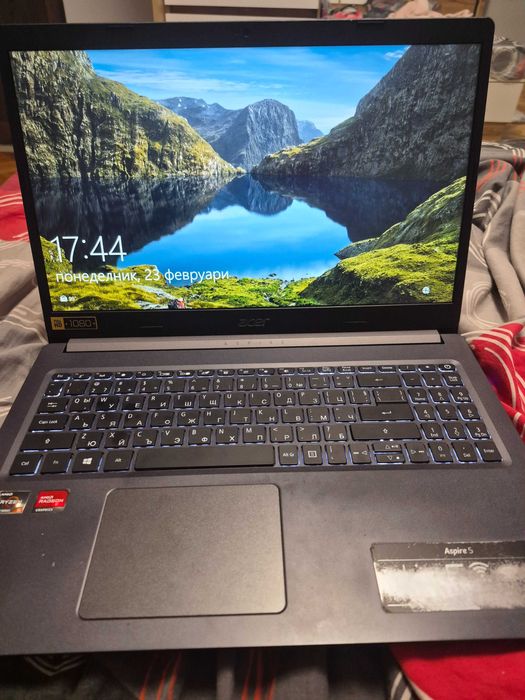 Лаптоп Acer Aspire 5