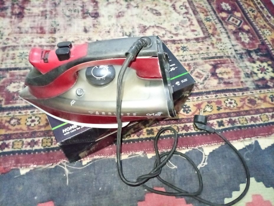 Утюг Артель мощный