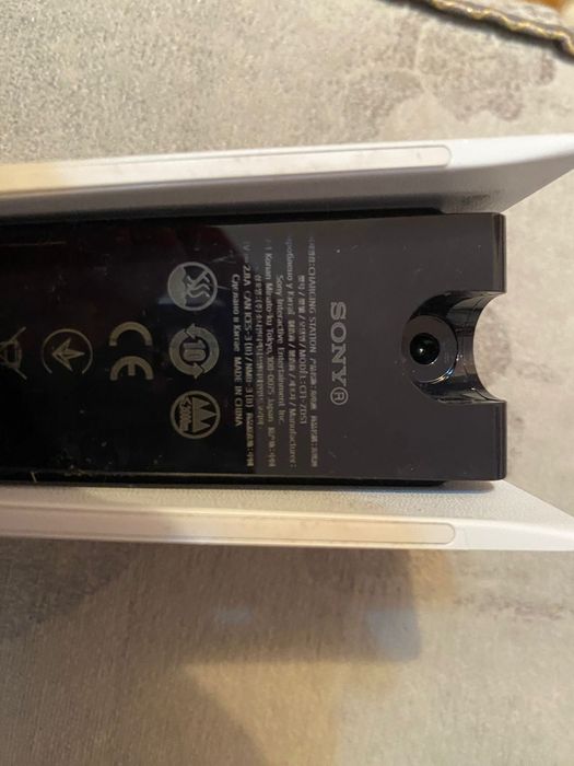 Зарядка на пс 5 продам