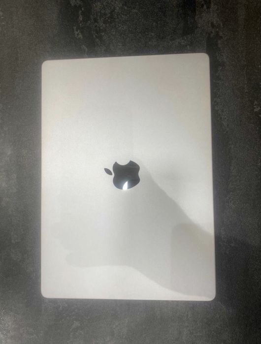 Лаптоп Macbook Pro M2 Pro Chip 16GB RAM 512 ROM