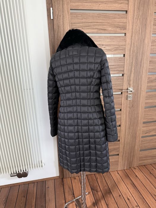 Geaca Emporio Armani din puf