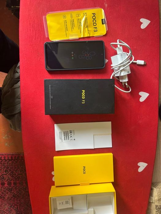 Продам POCO F3 8/256 GB — Легендарный хит в отличном состоянии! 8/256