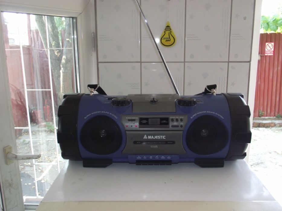 Casetofon Majestic