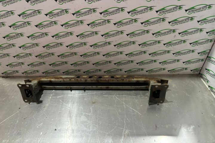 Armatura bara fata Toyota Avensis a 2-a generatie T25