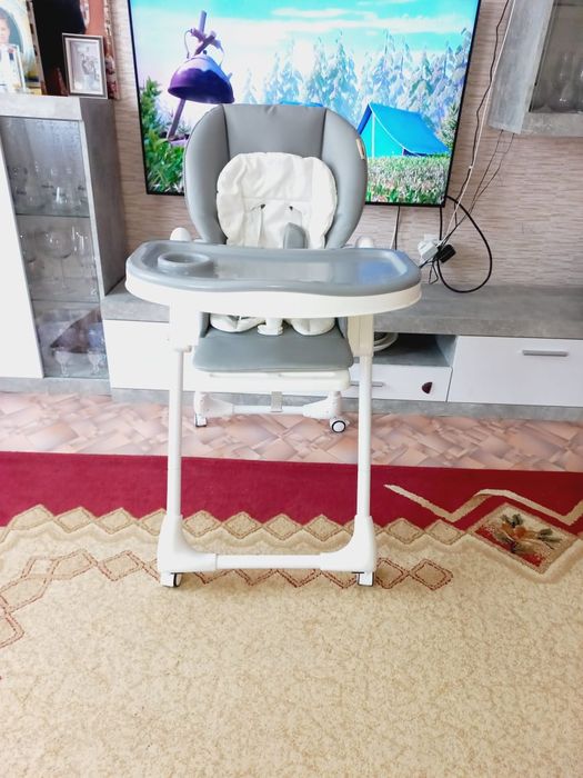 Столик для кормление