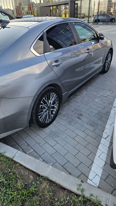 Продам KIA Cerato 2023 года
