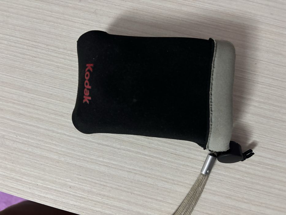 Kodak EasyShare C140 – ретро дигитална камера (8.2MP, Y2K естетика)