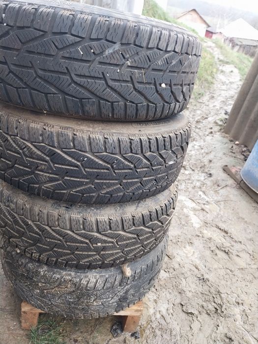 Vand roti sau cauciucuri 205 60 r16