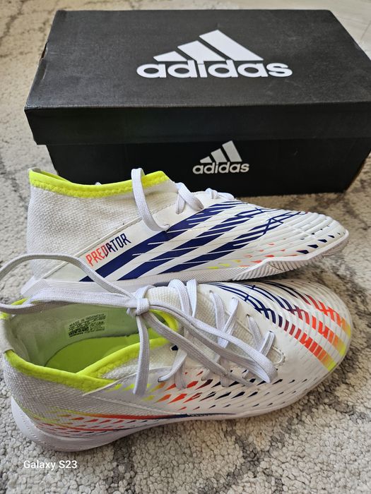 Детски футболни бутони,стоножки и обувки