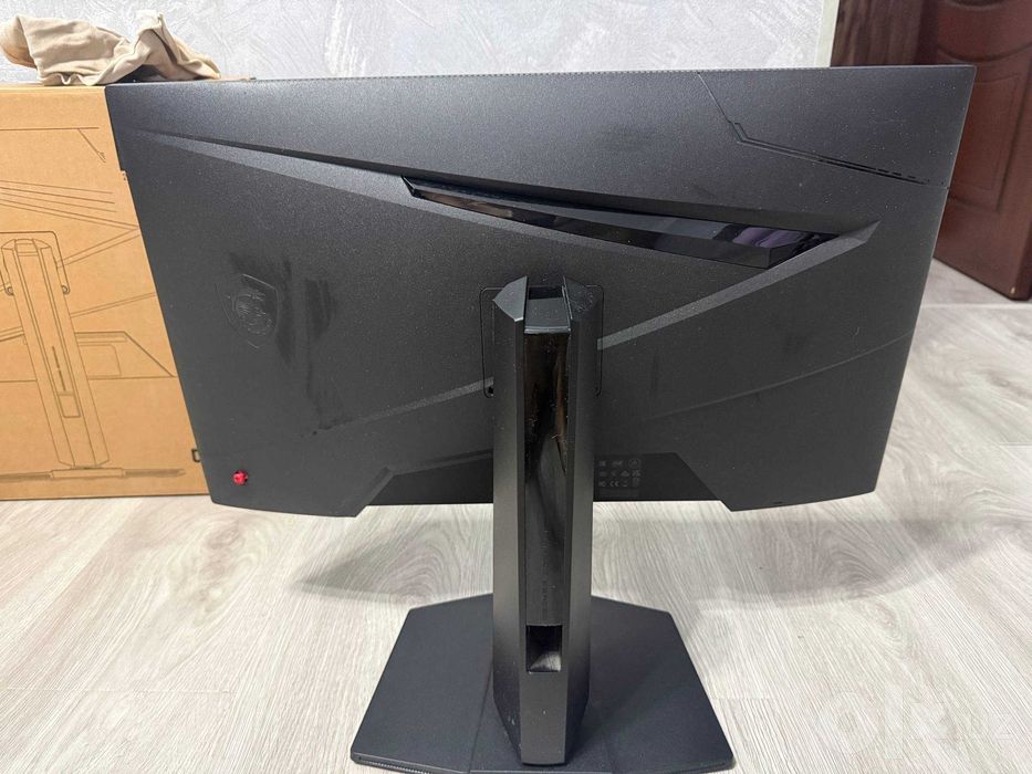 Монитор MSI G274QPF E2