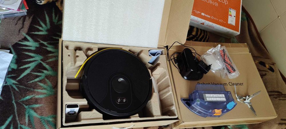 Vand Robot de aspirare VROBOT 3 + functie de mop