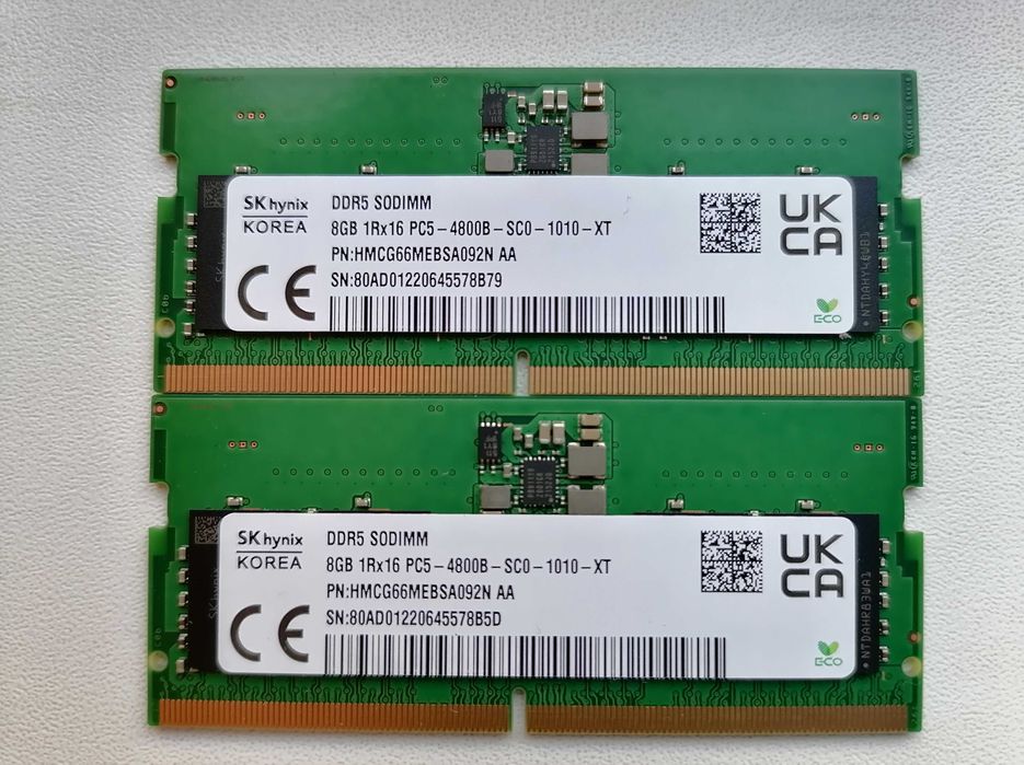 1 x 8GB DDR5 4800 < -- memorie laptop RAM SODIMM