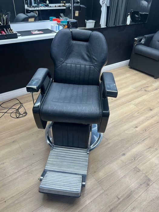 Продам барбер кресло