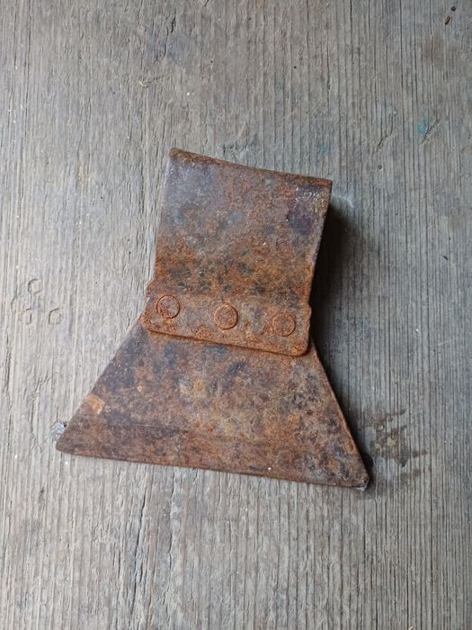 Молотоки,топор, вилы