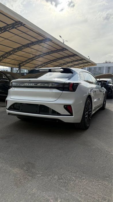 Zeekr 001 you комплектация 2025