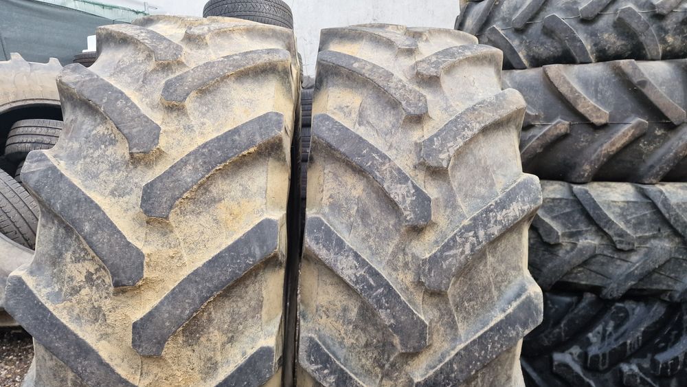 CAUCIUCURI tractor 480/70R30 marca Pirelli
