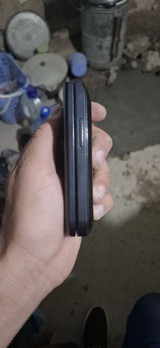 Nokia 2720 flip yangi