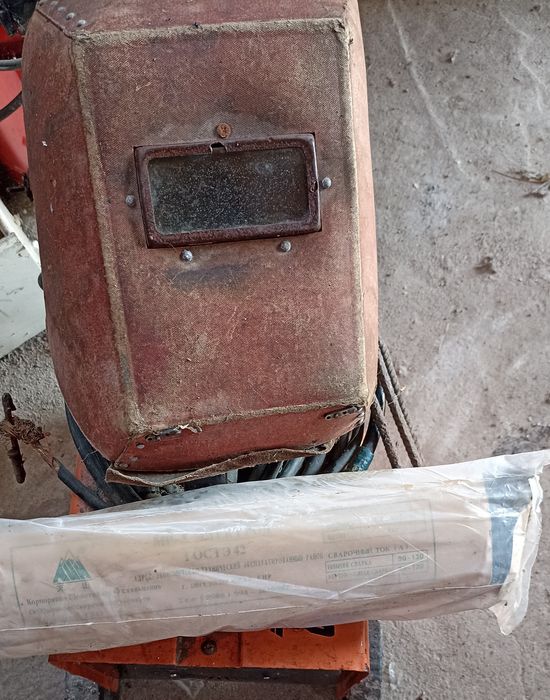 Электросварочный аппарат