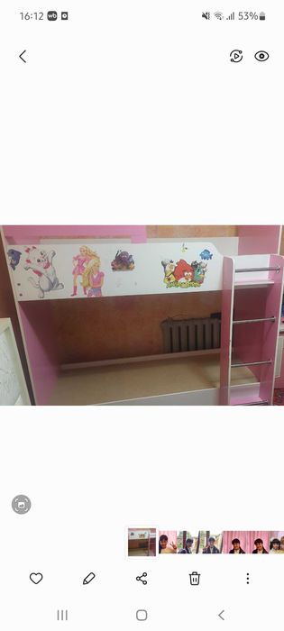 Диван с грантый с хорошом состаяны