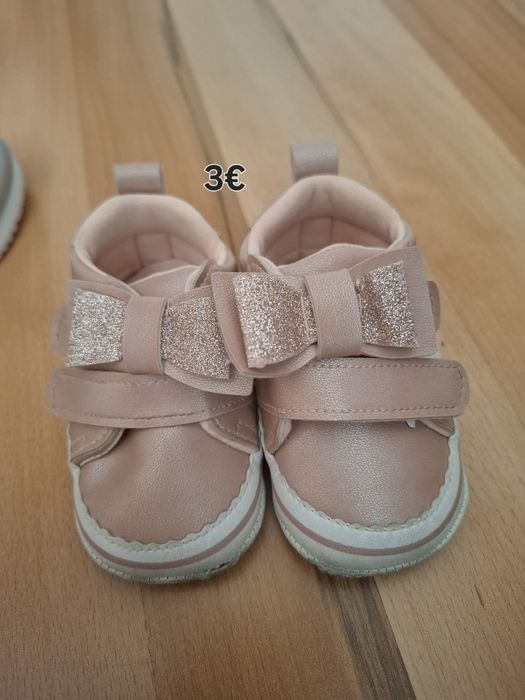 Бебешки буйки и обувки