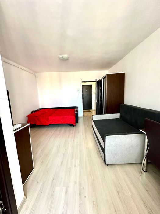 Inchiriez Garsoniera in Tractorul,Pet Friendly