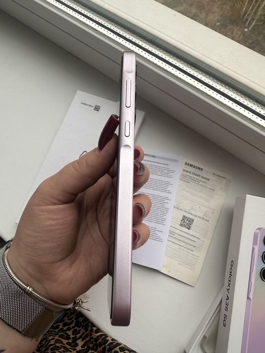 Продам смартфон samsung A35. 5G