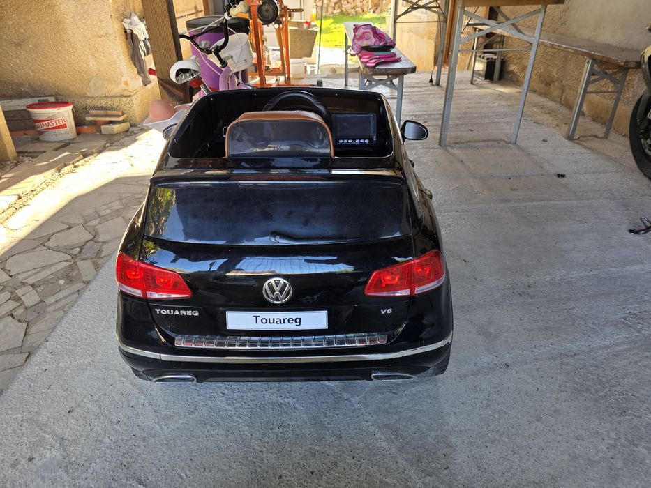 Vw Touareg електрическа количка с дистанционно