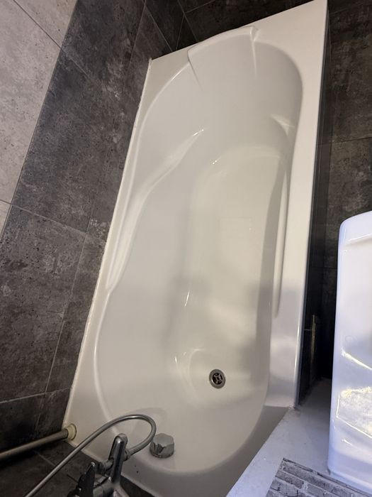 Vană baie 150x70x55 cm + robinet/baterie