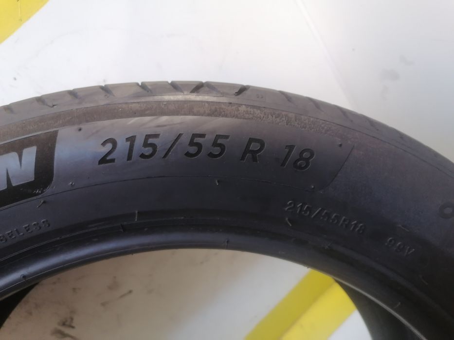 215/55/18 2 *Michelin vara 99v dot 0421.  4,,80mm
