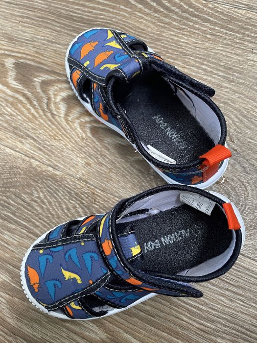 Детски сандали