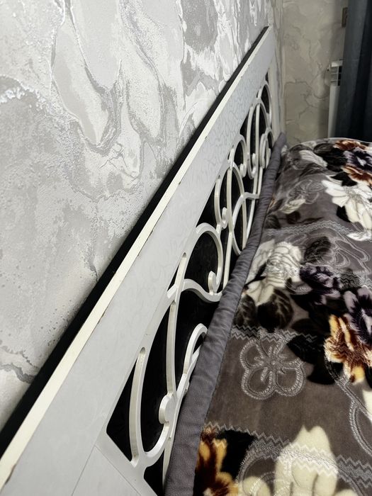 срочно продается спальный гарнитур