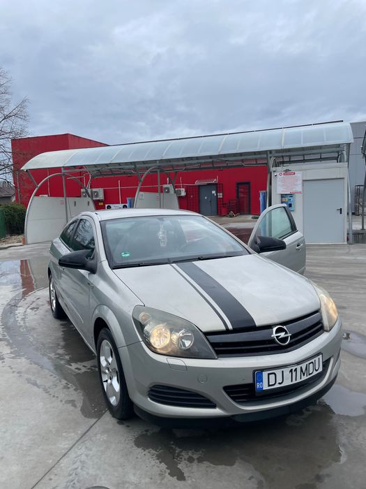 Opel astra h gtc