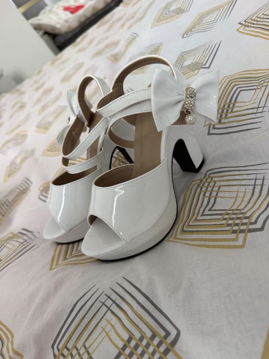 Pantofi dama cu toc