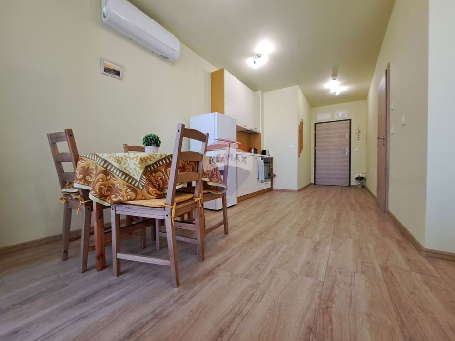 Дава се под наем Едностаен апартамент в к.к. Св.Св. Константин и Елена - 46 кв.м за 459 € - Снимка #5